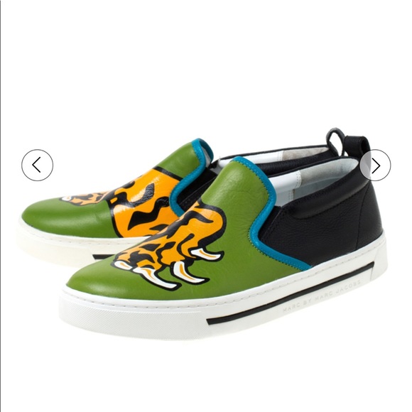 Marc By Marc Jacobs Shoes - Almost brand new! Marc by Marc Jacobs Green Leather Slip on Sneaker